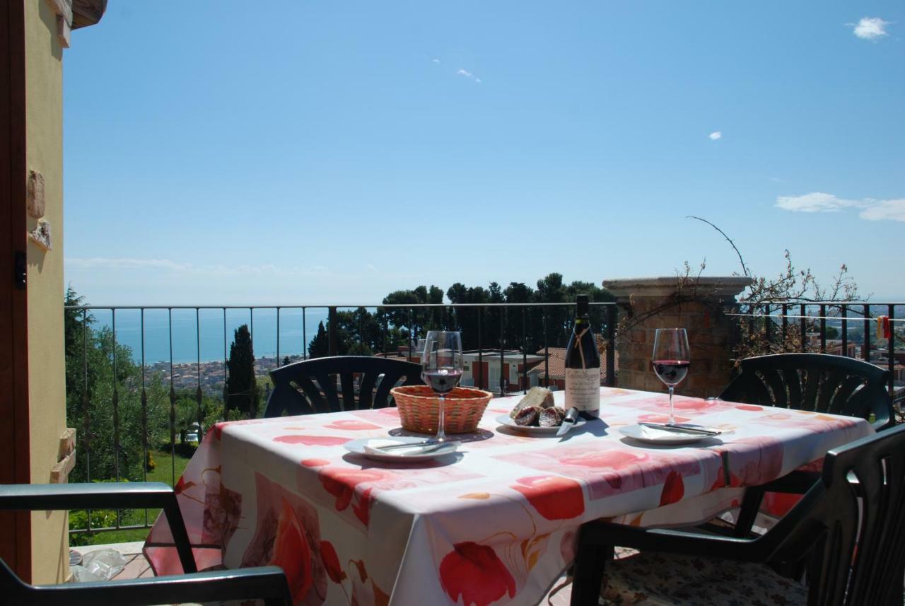 Bed & Breakfast Latteletto Tortoreto Exteriör bild